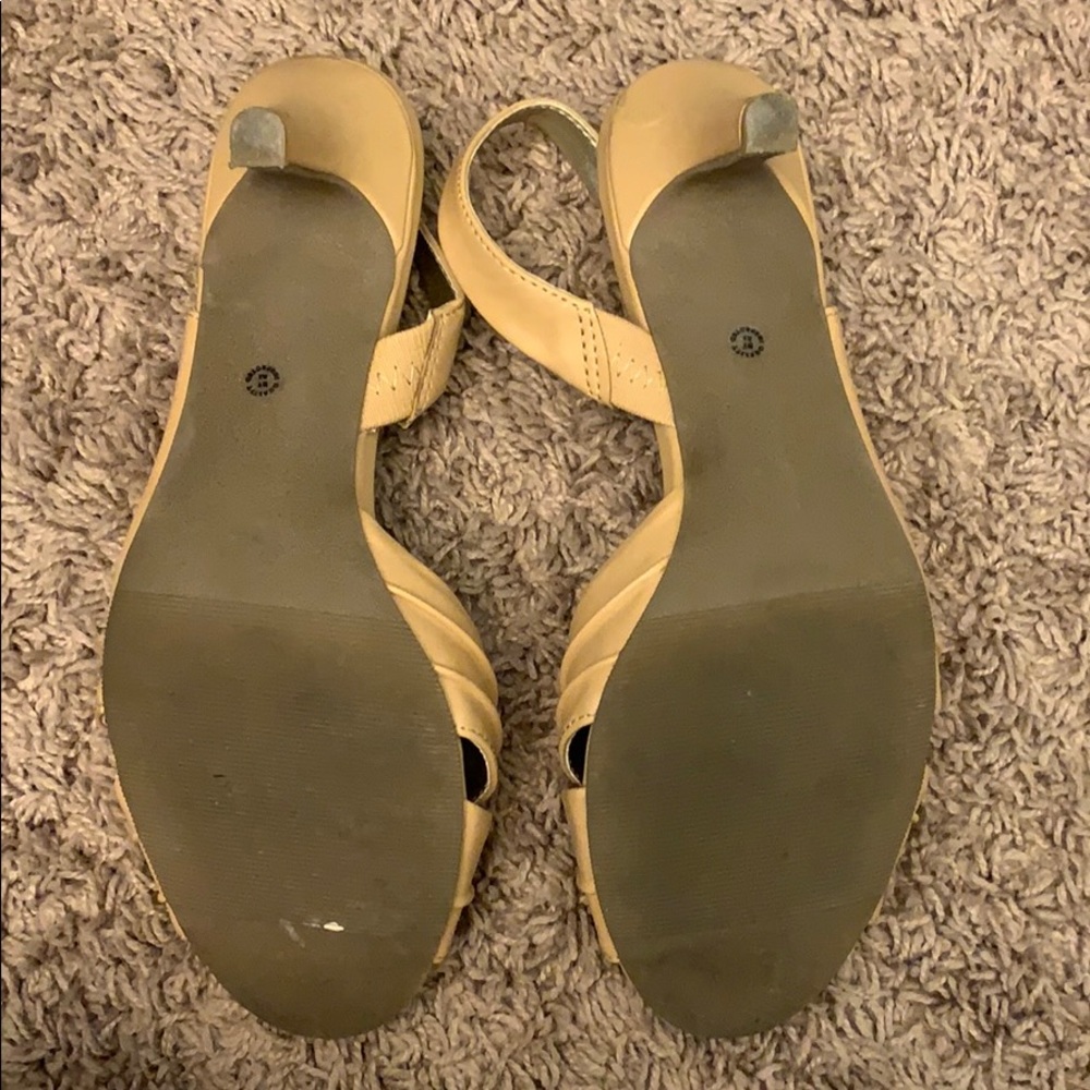 Nude Heels - Picture 4 of 7